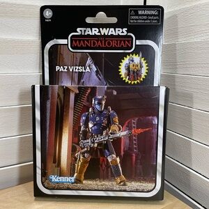 NIB Star Wars The Mandalorian Paz Vizsla Action Figure by Kenner
